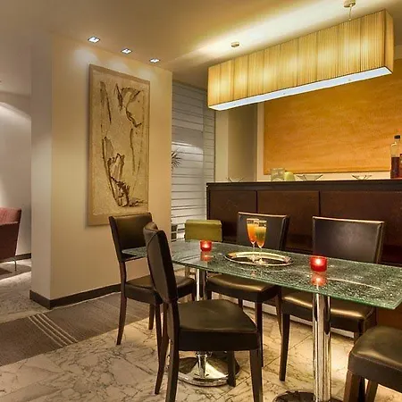 Hotel Sure By Western Gare Du Nord Parigi