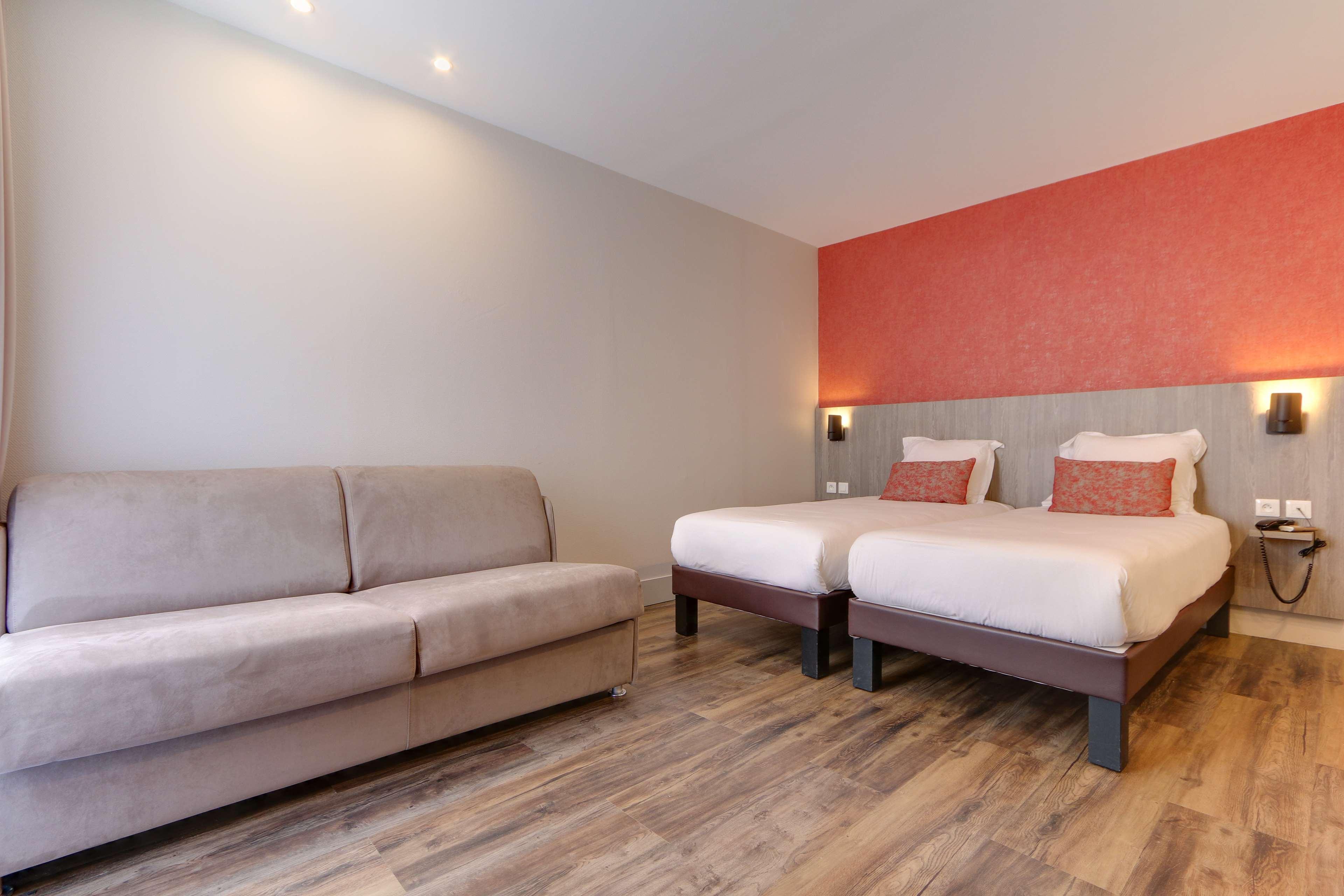 Sure By Western Gare Du Nord Hotel 3*