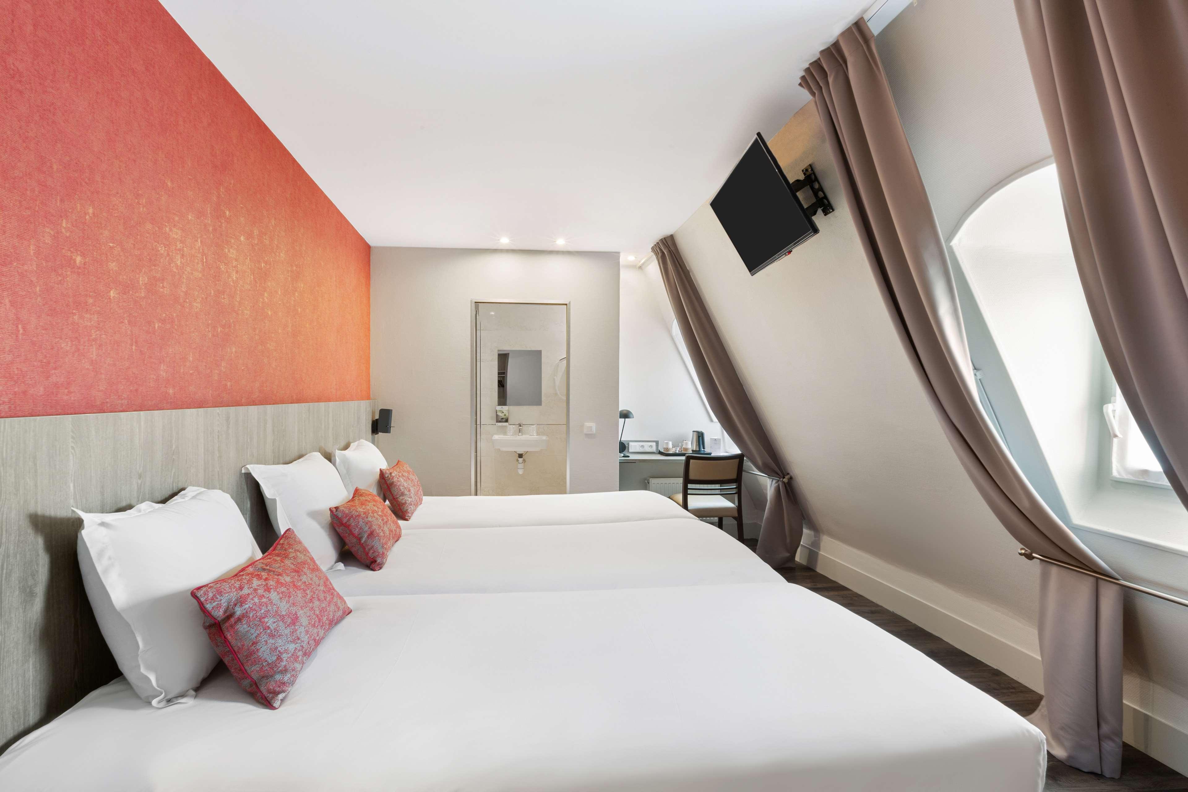 Hotel Sure By Western Gare Du Nord Parigi