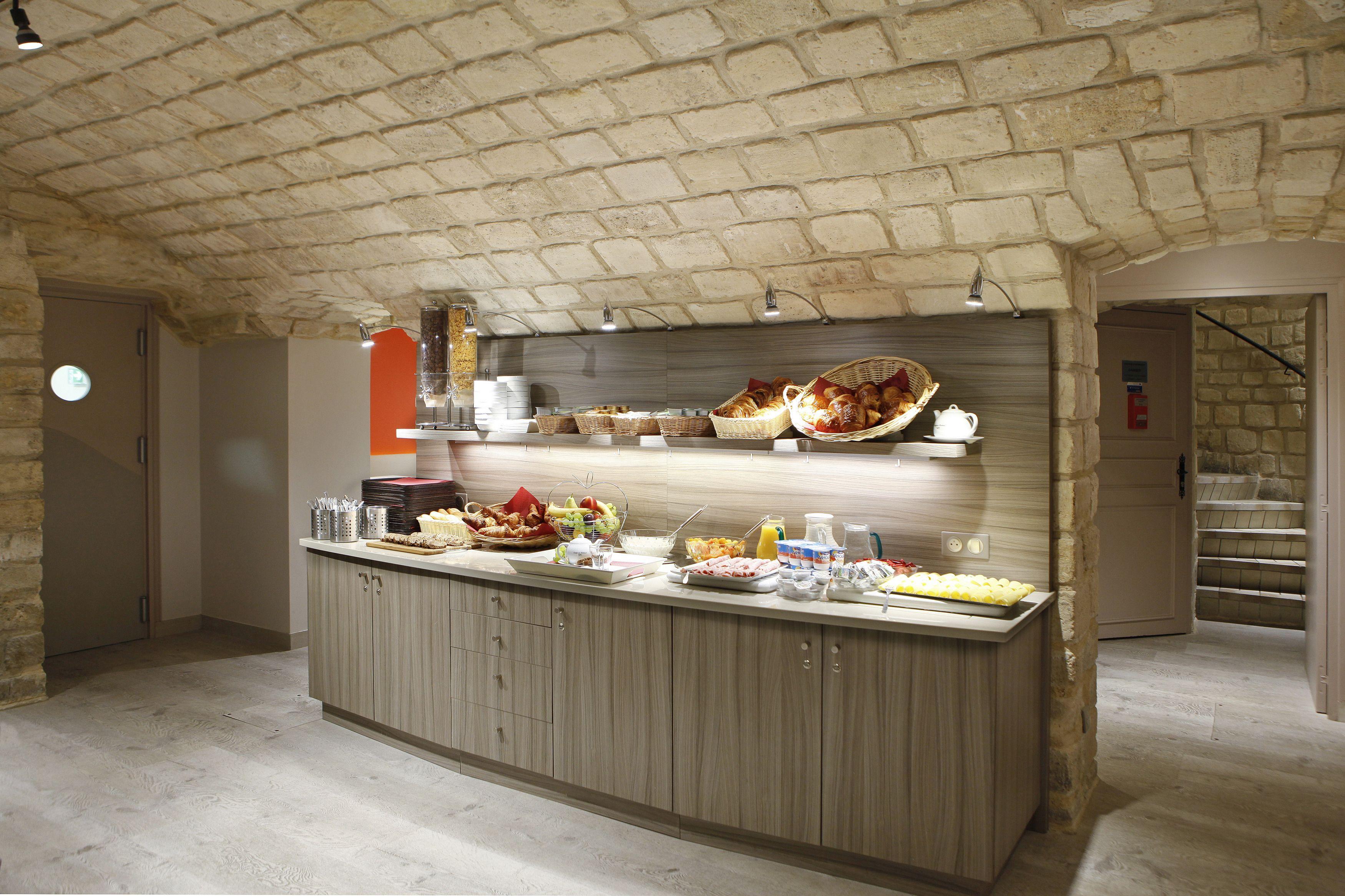 Hotel Sure By Western Gare Du Nord Parigi