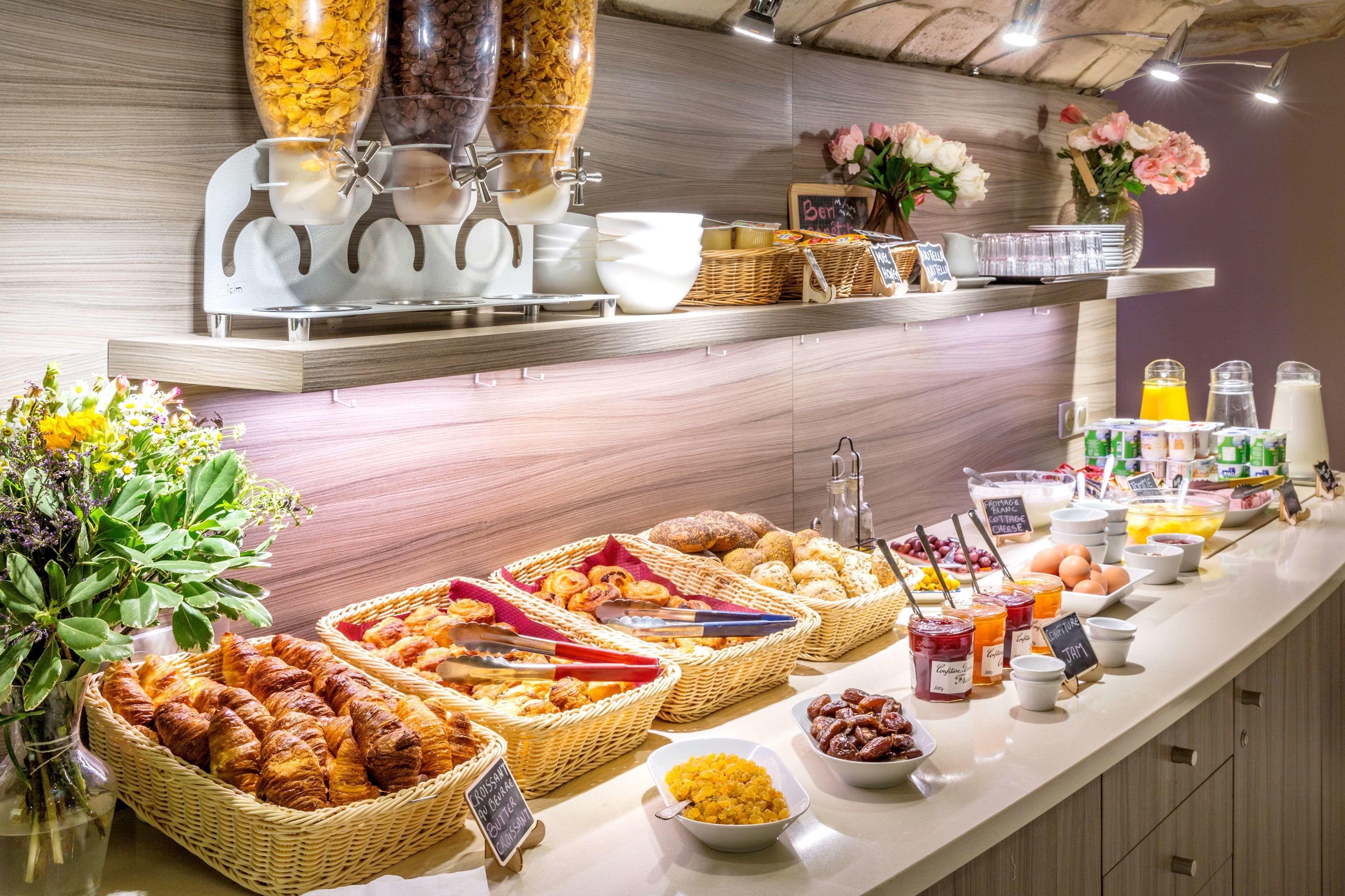 Hotel Sure By Western Gare Du Nord Parigi