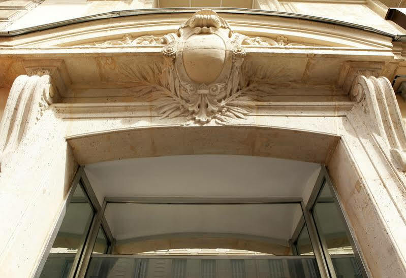 Hotel Sure By Western Gare Du Nord Parigi