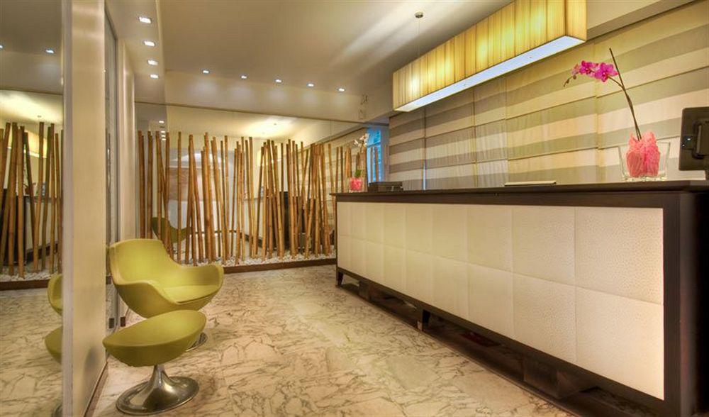 Sure By Western Gare Du Nord Hotel Parigi